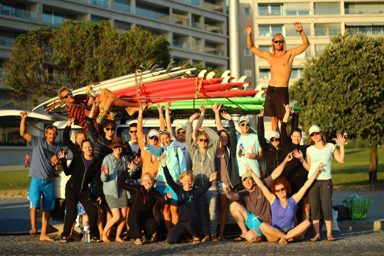 فندق إسموريزفي  Surfivor Surf Camp المظهر الخارجي الصورة